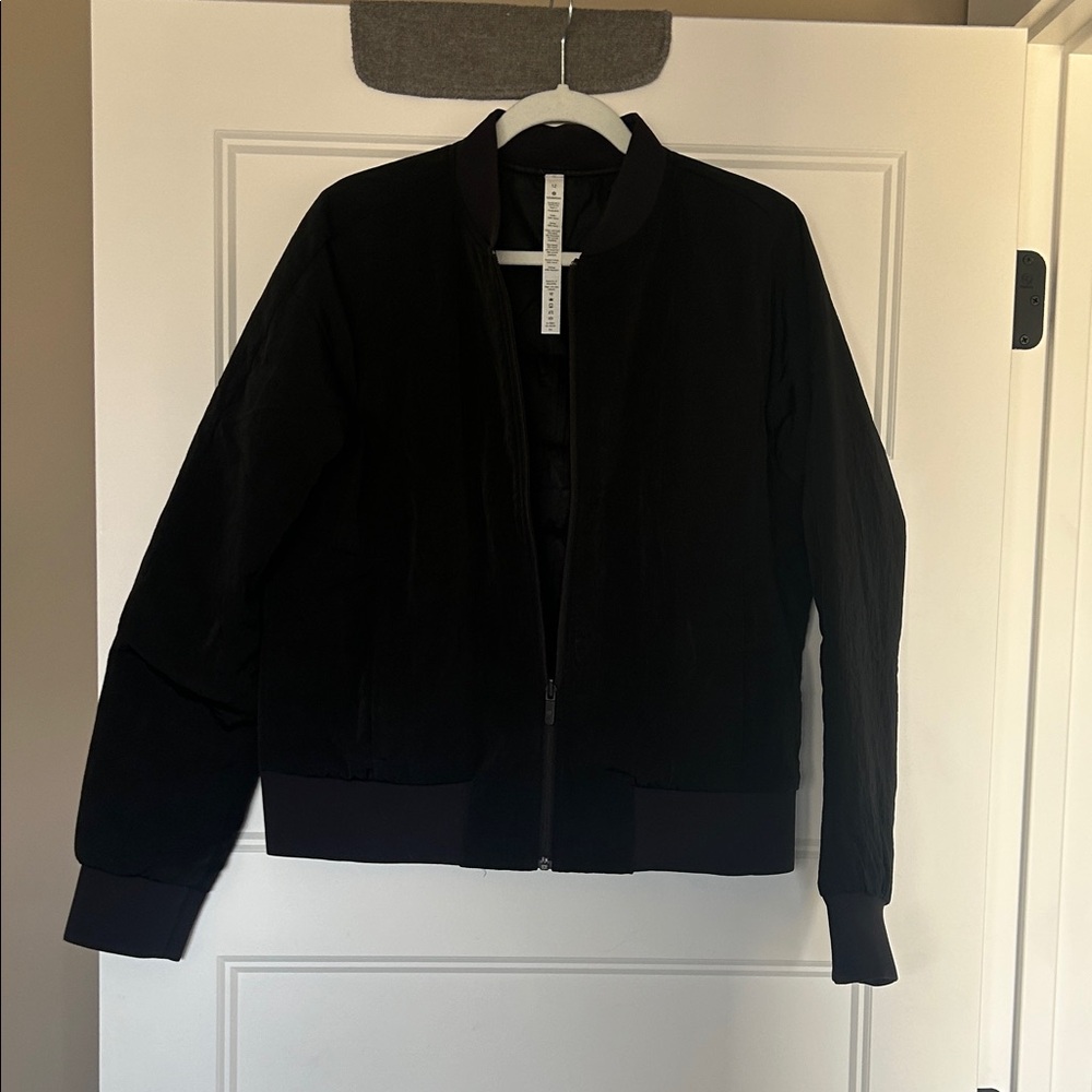 lululemon athletica Black Bomber Jacket - Picture 1 of 4